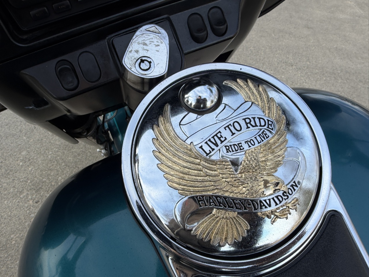 2004 Harley-Davidson FLHTCI Electra Glide Classic